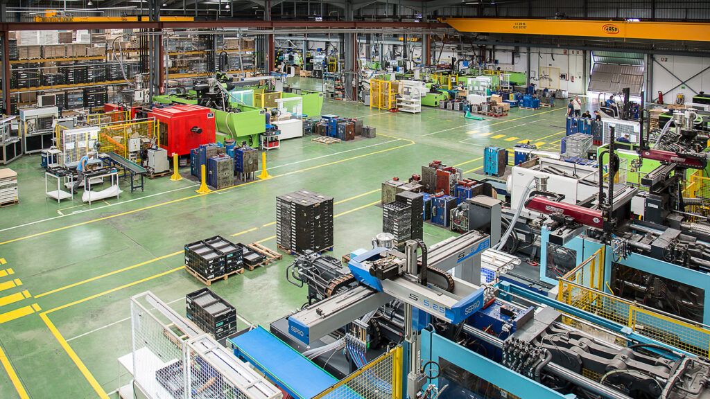 Fotografía industrial: nave de producción en marcha en Plastic 7A